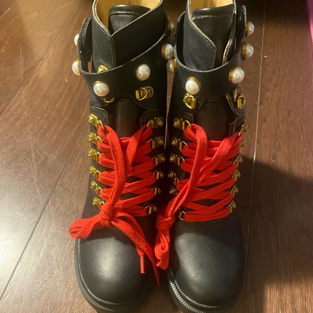 Gucci boots